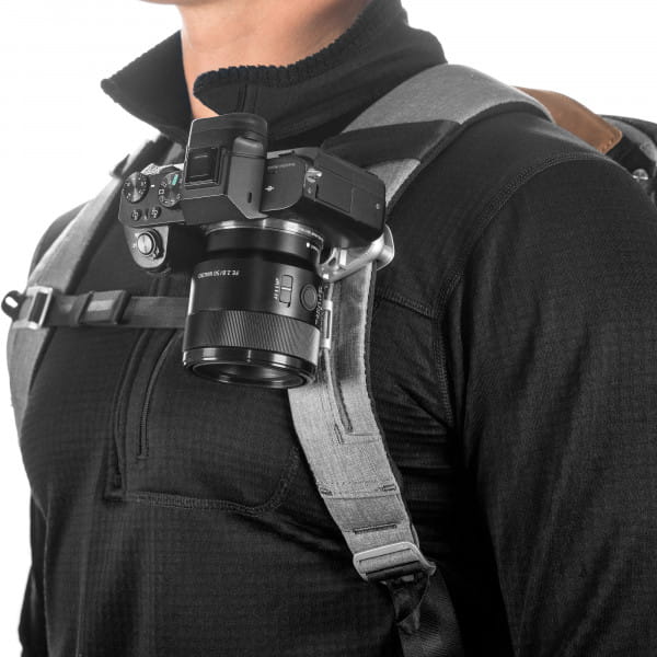 Peak Design Capture Clip v3 - Silver (Silberfarben) - Kameraclip zum Tragen von DSLR-/DSLM-Kameras a