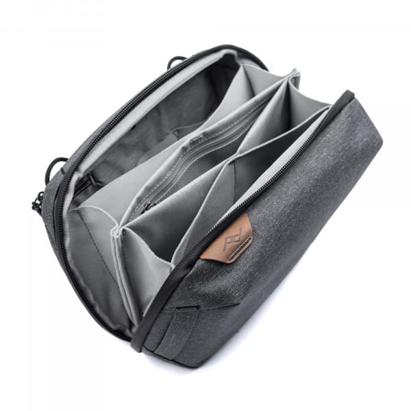 Peak Design Tech Pouch - Charcoal (Dunkelgrau) - Organizer-Tasche für Smartphones, Kabel etc.