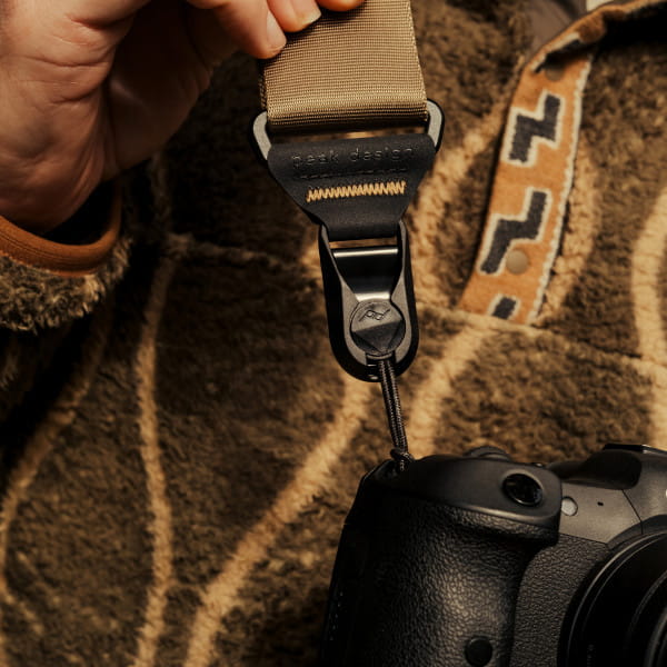 Peak Design Slide - Coyote (Braun/Beige) - Kameragurt für mittlere und große DSLR-Kameras