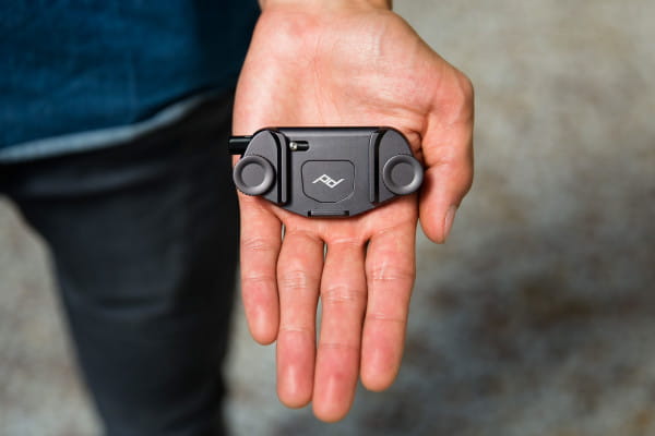 Peak Design Capture Clip v3 - Black (Schwarz) - Kameraclip zum Tragen von DSLR-/DSLM-Kameras an Gurt