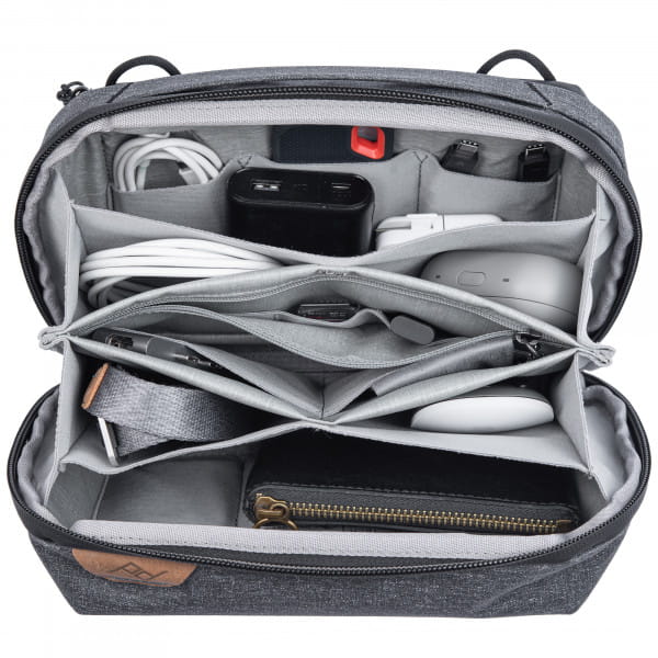Peak Design Tech Pouch - Charcoal (Dunkelgrau) - Organizer-Tasche für Smartphones, Kabel etc.