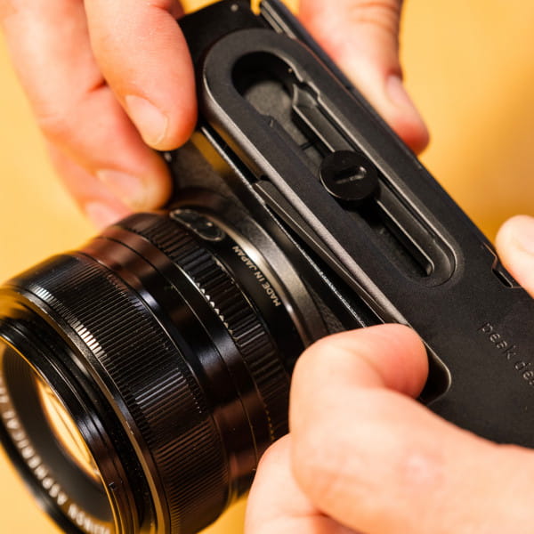 Peak Design Micro Clutch L-Plate - Handschlaufe für Kameras mit Handgriff