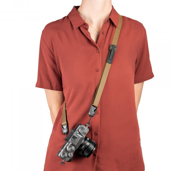 Peak Design Leash - Coyote (Braun/Beige) - Schlanker Kameragurt für Systemkameras und kleinere DSLRs