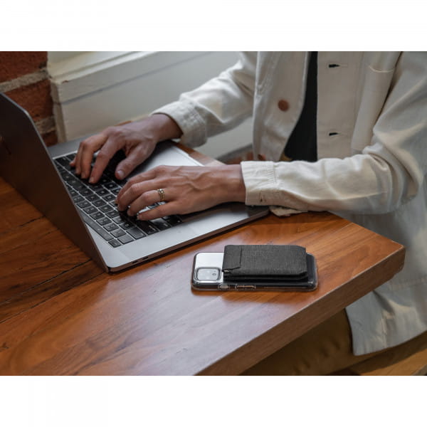 Peak Design Mobile Universal Adapter für alle Smartphone-Modelle - Charcoal (Dunkelgrau)