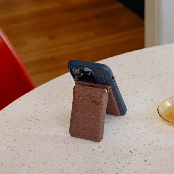 Peak Design Mobile Wallet Stand - Redwood